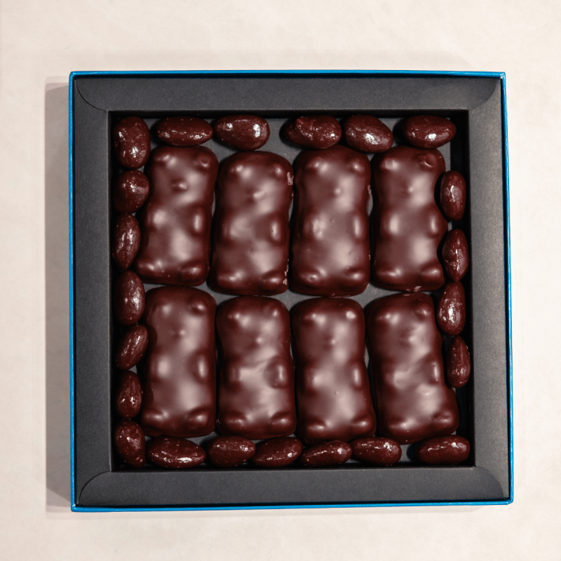 Coffret Cadeau Oursons et Amandes Noir| Pâtisserie Hugues Pouget Paris